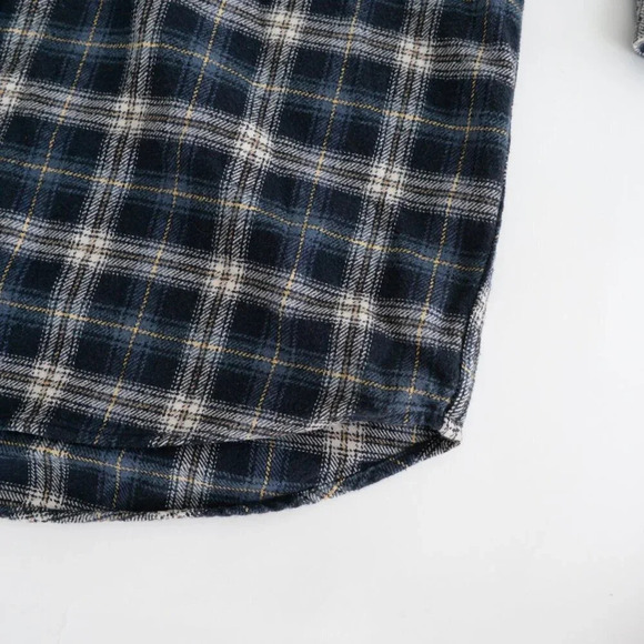 Vintage Field And Stream Outfitter Navy And Blue Checker Pattern Button Up Shirt - Picture 6 of 12